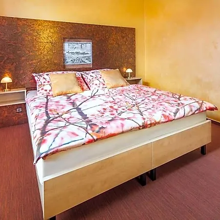 Otel Conti 3*